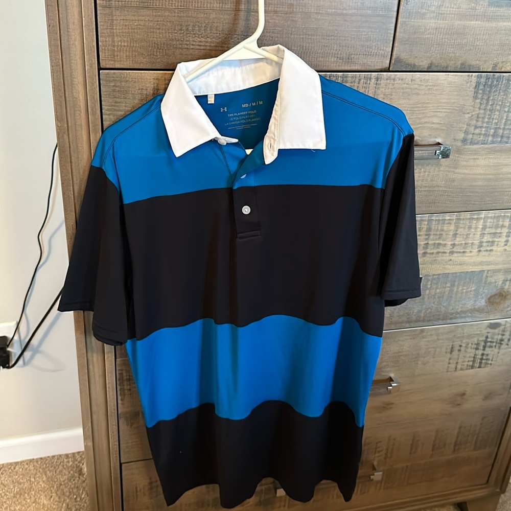 Men’s size medium Under Armour Golf shirt